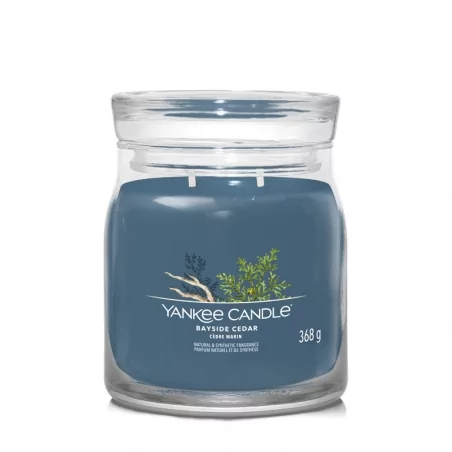 Aromatická svíčka Signature sklo střední Bayside Cedar Yankee Candle - 368 g