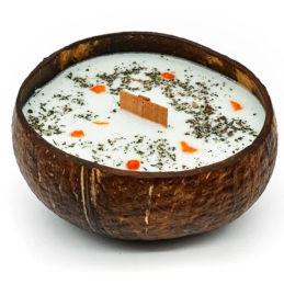 Svíčka v kokosu / vůně Limetka, bazalka & mandarinka Tropikalia