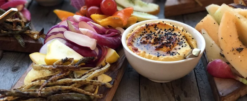 Jednoduché veganské svačinky nejen do práce Jednoduché veganské svačinky nejen do práce
